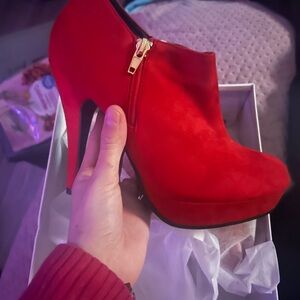 Red ankle boots S7